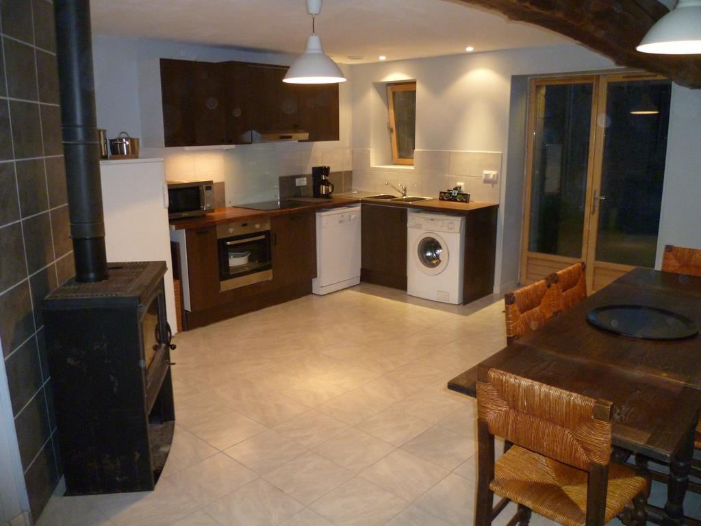 La Gilberdiere La Rochelle-Normande Номер фото